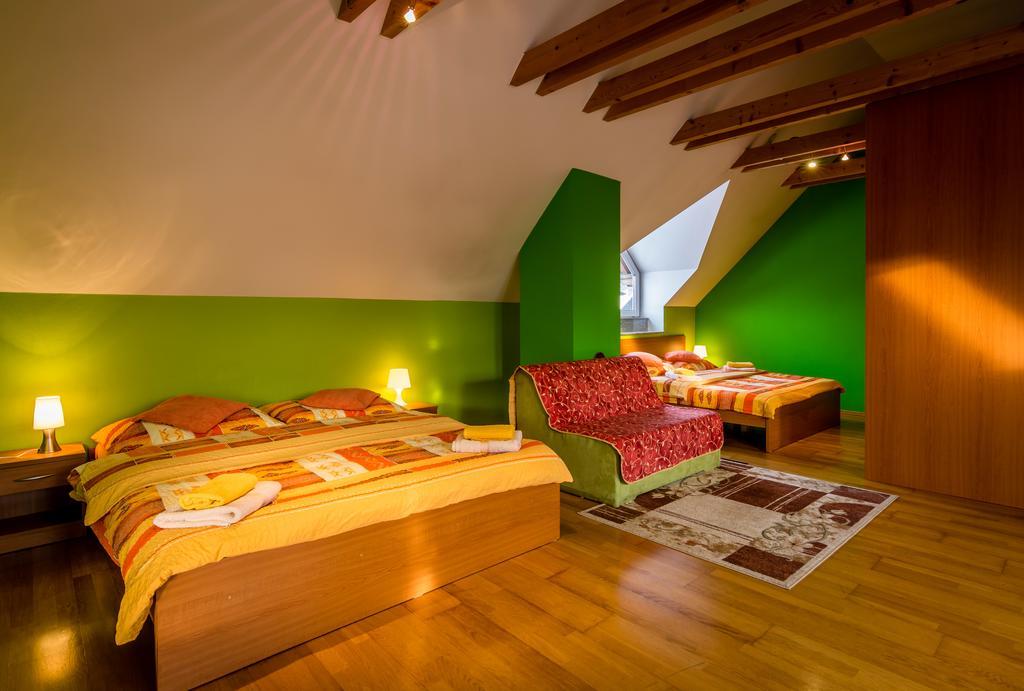 Privat Baja Hotel Liptovsky Mikulas Room photo